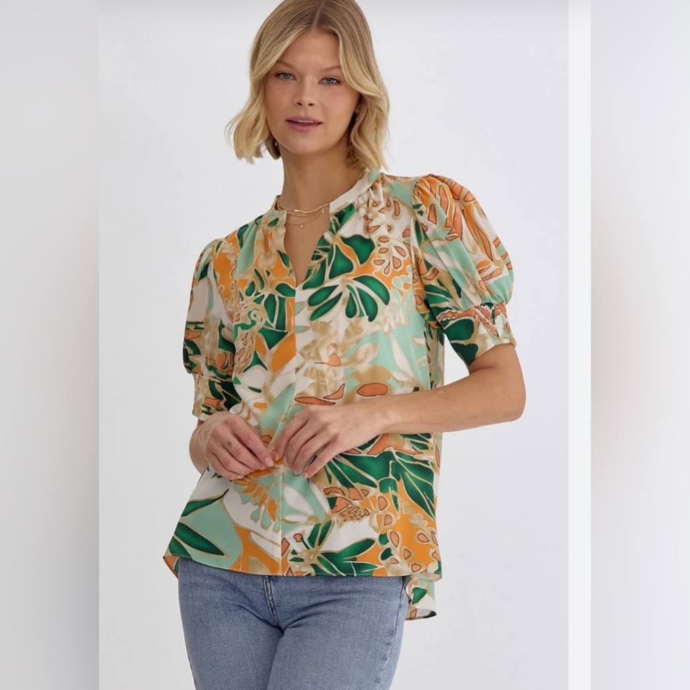Women's Entro Boutique Top. NWOT - Size Large NWT